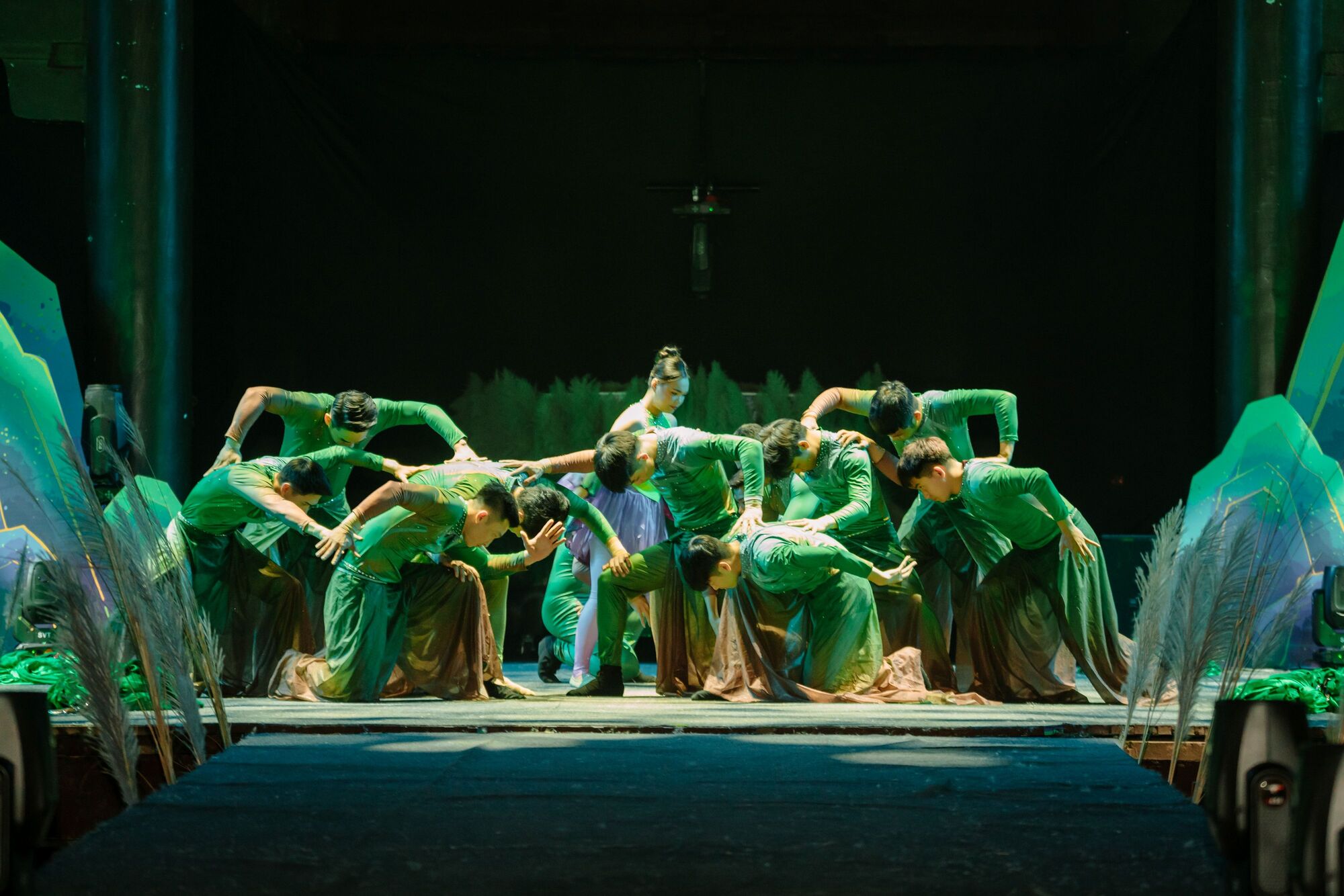Real Scenery Show The Emperor Of The Reeds Ticket in Ninh Binh - Show Anh Hung Co (4).jpg